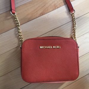 MICHAEL KORS CROSSBODY